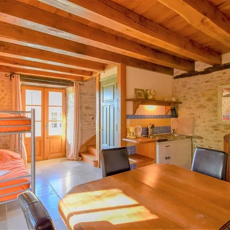 Domaine D'essendieras Hotel 3*