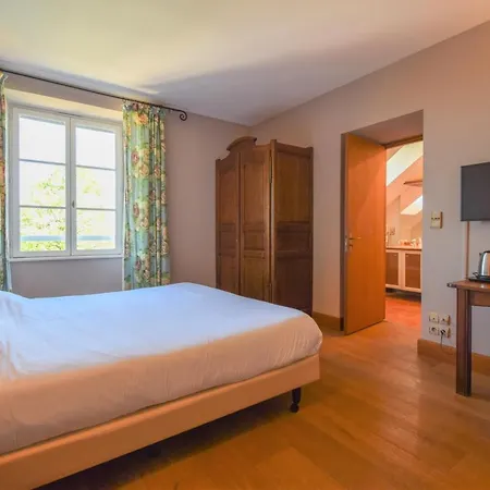 Hotel Domaine D'essendieras 3*