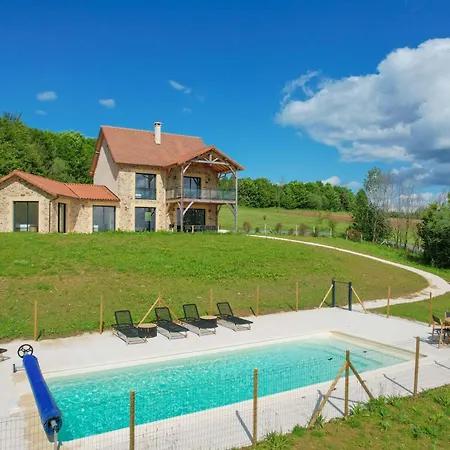 ホテル Domaine D'essendieras 3*