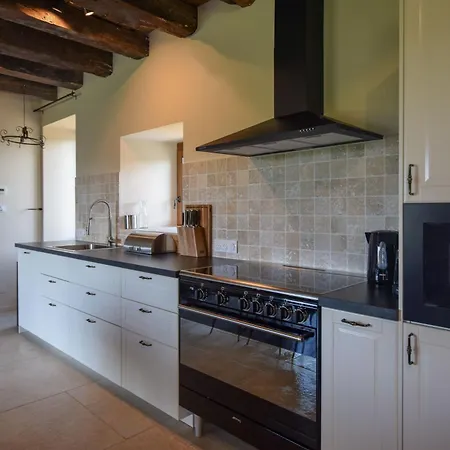 Domaine D'essendieras Hotel 3*