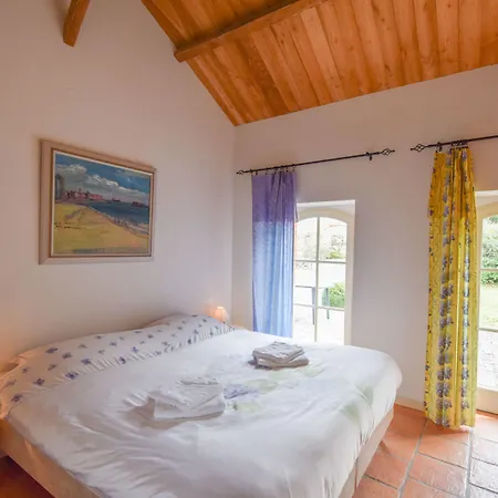 Domaine D'essendiéras Hotel