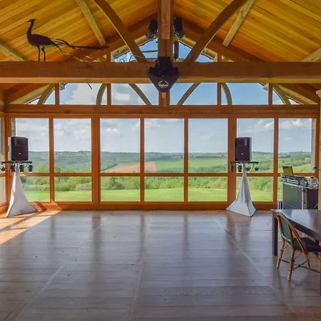 Domaine D'essendiéras Hotel 3*