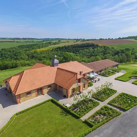 Domaine D'essendiéras Hotel